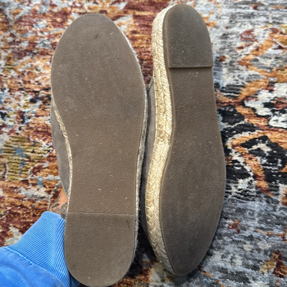 NEIMAN MARCUS jeweled espadrille mules 8 - Picture 8 of 9